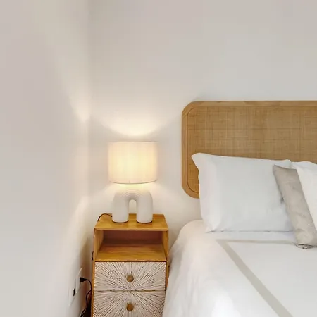 1br Cosy Heart Of Santos W Ac | By Airnest Апартаменти Лісабон