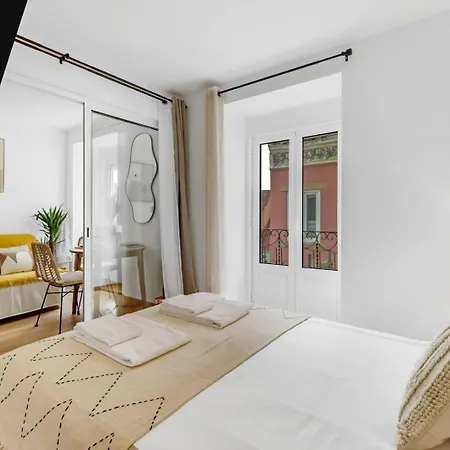 Апартаменти 1br Cosy Heart Of Santos W Ac | By Airnest Лісабон
