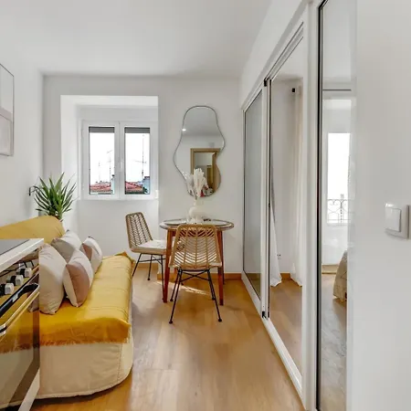 1br Cosy Heart Of Santos W Ac | By Airnest Apartament Lizbona